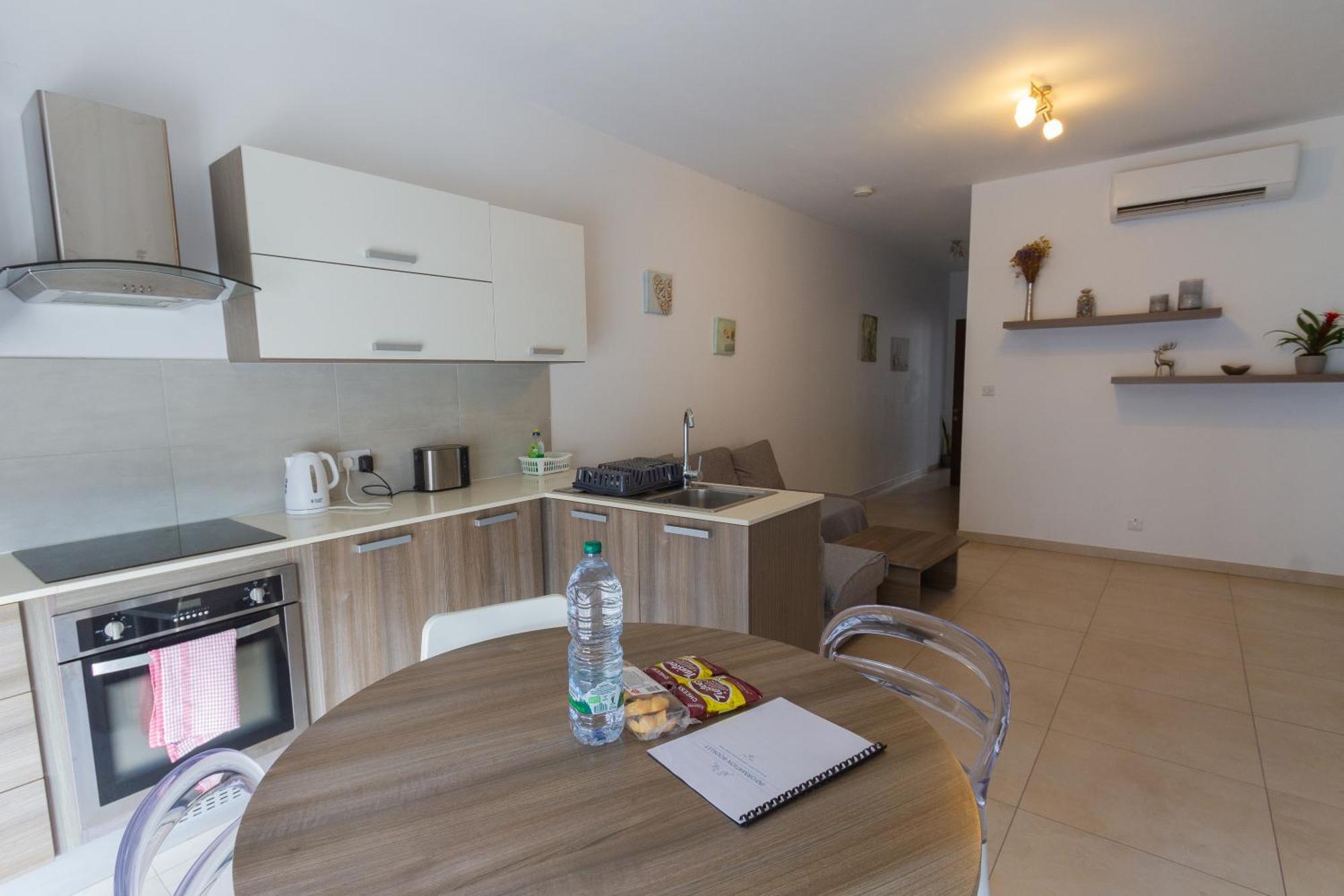 Modern & Central 2 Bedroom & 2 Bathrooms Apartment Msida Exterior foto